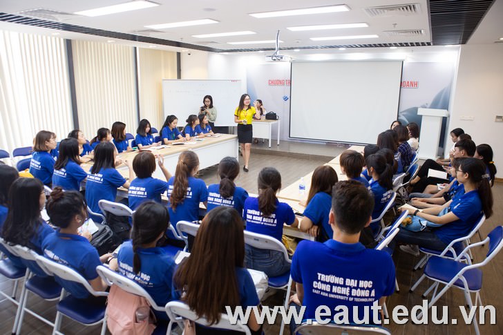Sinh viên EAUT tham gia chương trình trải nghiệm thực tế tại Công ty MISA
