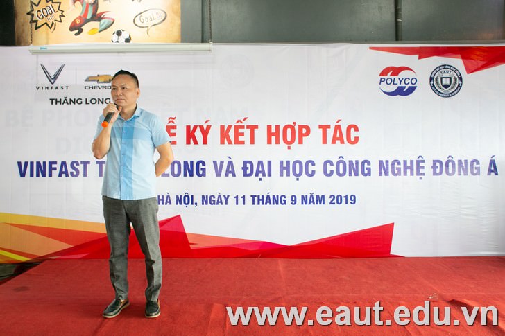 Ông Nguyễn Thế Vinh - Phó Tổng Giám đốc Đại lý Vinfast Chevrolet Thăng Long phát biểu tại buổi lễ.