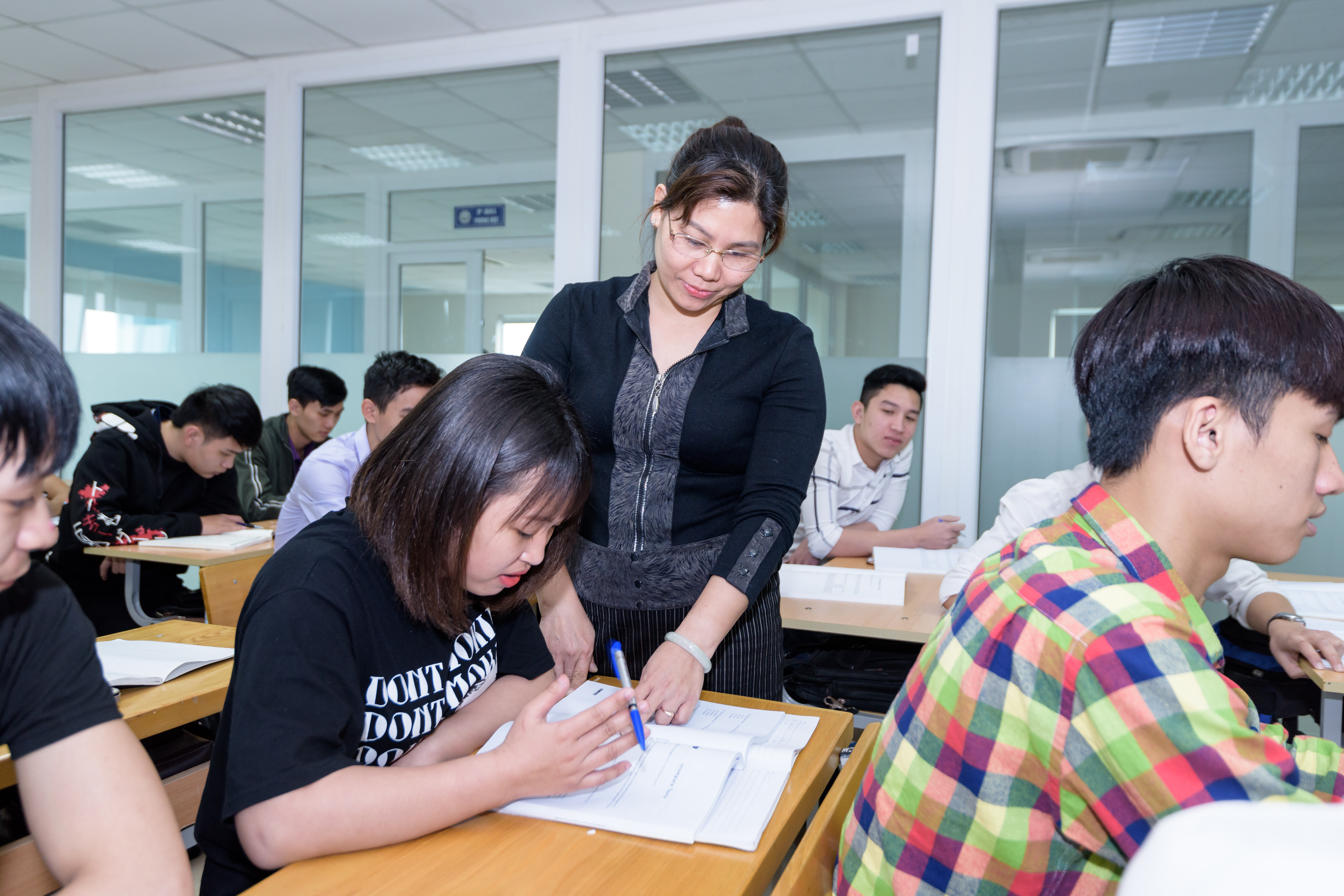Học quản trị kinh doanh tại trường đại học Công Nghệ Đông Á Học quản trị kinh doanh tại trường đại học Công Nghệ Đông Á