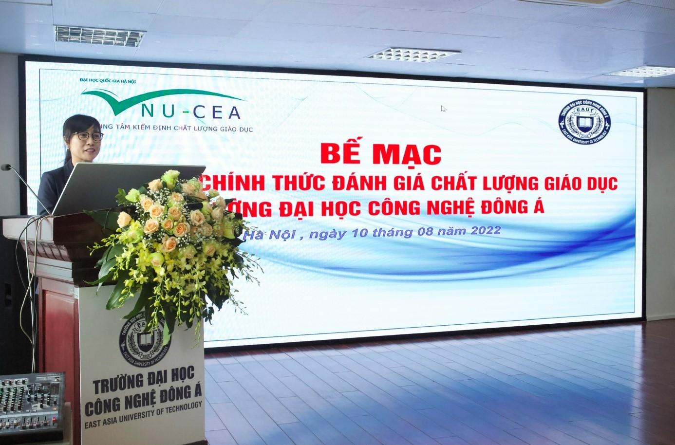 TS. Tạ Thị Thu Hiền, Giám đốc Trung tâm KĐCLGD - ĐHQGHN phát biểu