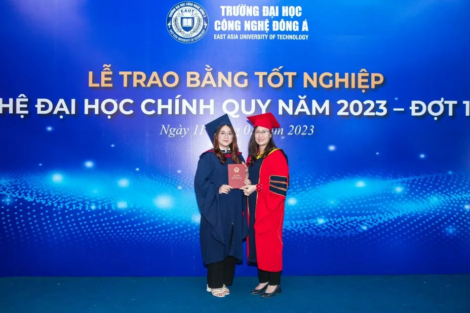 truong-dai-hoc-cong-nghe-dong-a-trao-bang-tot-nghiep-he-dai-hoc-chinh-quy-dot-1-2023-32