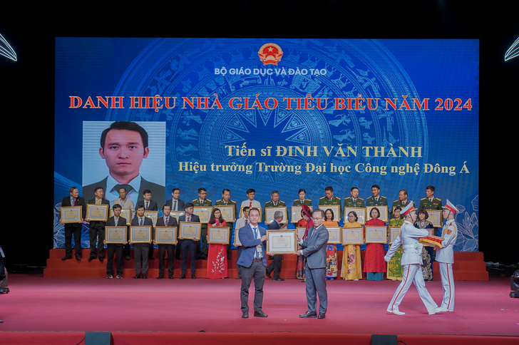 ts-dinh-van-thanh-vinh-du-duoc-tuyen-duong-nha-giao-can-bo-quan-ly-tieu-bieu-nam-2024