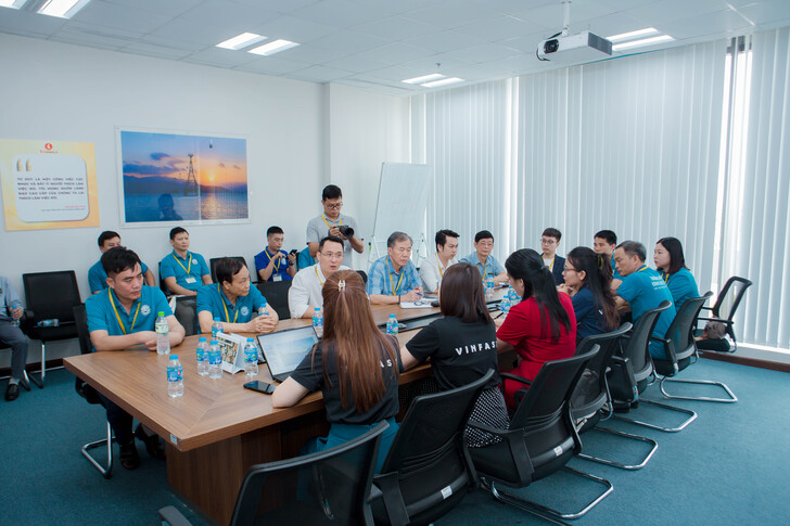 co-hoi-thuc-hanh-va-lam-viec-sinh-vien-khoa-co-khi-tai-nha-may-san-xuat-o-to-hang-dau-dong-nam-a-vinfast