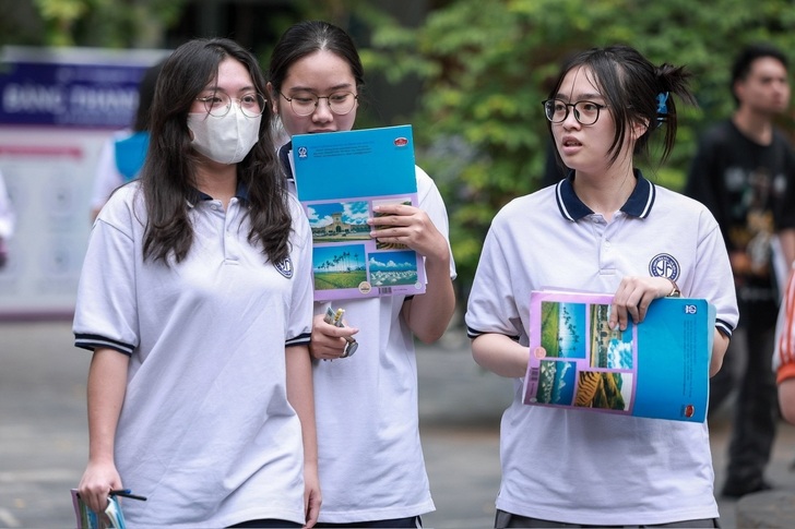 Công bố điểm thi THPT Quốc gia 2025: Thí sinh cần lưu ý những gì? 2 2 1