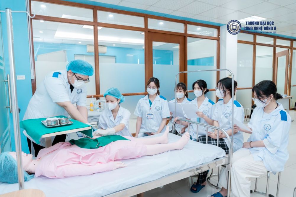 Cách chọn ngành phù hợp với điểm thi THPT Quốc gia không lo trượt đại học! 5 Cach-chon-nganh-phu-hop-voi-diem-thi-THPT-Quoc-gia-khong-lo-truot-dai-hoc-2