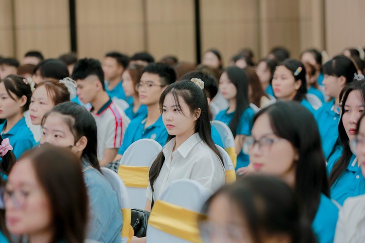 Citizenship Week – Welcoming K16 Freshmen of the Faculty of Chinese Language 26 553005653 122103860565022074 2761218572695393549 n