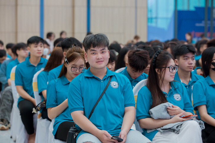 The Faculty of Business Administration Successfully Organizes the Citizenship Week to Welcome K16 New Students 42 F8C0221 1