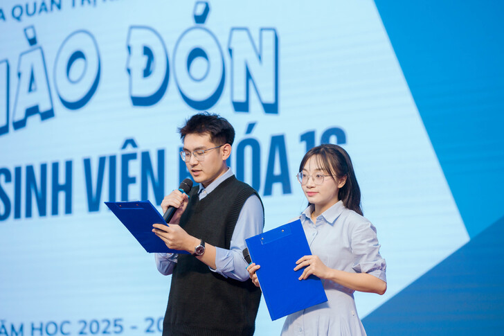 The Faculty of Business Administration Successfully Organizes the Citizenship Week to Welcome K16 New Students 46 F8C0326