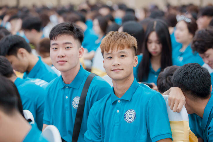 The Faculty of Business Administration Successfully Organizes the Citizenship Week to Welcome K16 New Students 51 F8C0426