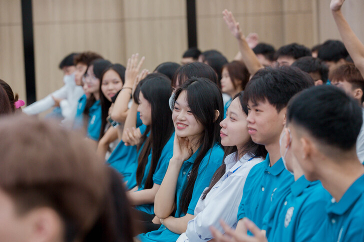 The Faculty of Business Administration Successfully Organizes the Citizenship Week to Welcome K16 New Students 55 F8C0522