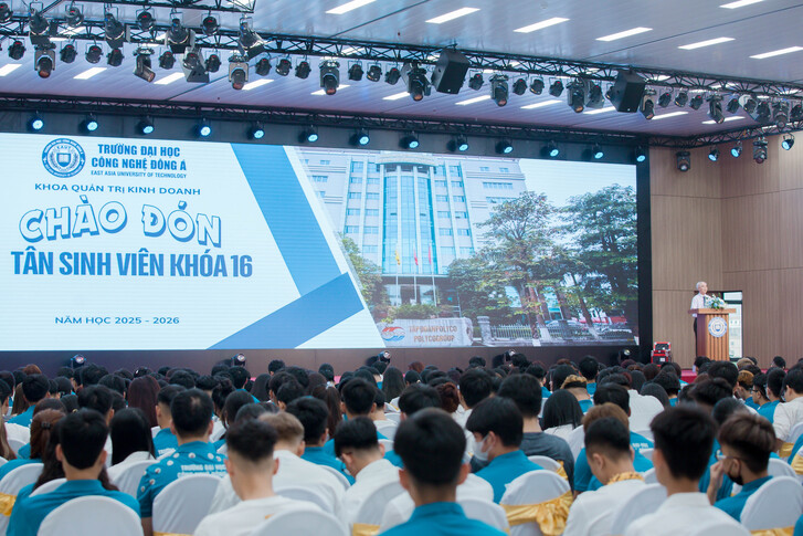 The Faculty of Business Administration Successfully Organizes the Citizenship Week to Welcome K16 New Students 17 F8C9809