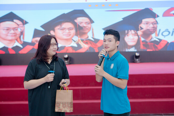 The Faculty of Business Administration Successfully Organizes the Citizenship Week to Welcome K16 New Students 25 F8C9881 Copy