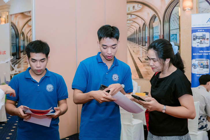 Hội nghị kết nối các doanh nghiệp sản xuất sản phẩm công nghiệp chủ lực với các cơ sở đào tạo, dạy nghề 7 truong-dai-hoc-cong-nghe-dong-a-tham-du-hoi-nghi-ket-noi-cac-doanh-nghiep-san-xuat-san-pham-cong-nghiep-chu-luc-voi-cac-co-so-dao-tao-day-nghe