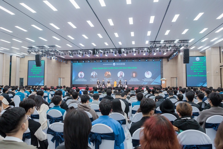 5 Secrets to Help Business Administration Students Win Over Employers 4 Xây dựng hình ảnh chuyên nghiệp - để thương hiệu cá nhân lên tiếng