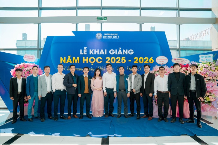 Trường Đại học Công nghệ Đông Á: Khai giảng năm học 2025 - 2026 và Chào mừng Ngày nhà giáo 20/11 15 khai-giang-nam-hoc-2025-2026-va-chao-mung-ngay-nha-giao-20-11
