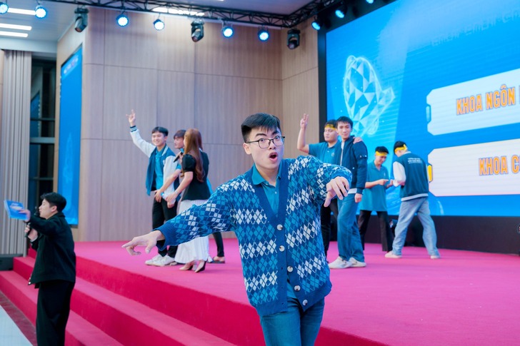 585903681 1283052127192569 1742692978866207296 n