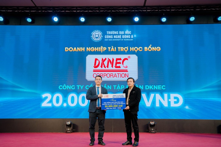 Trường Đại học Công nghệ Đông Á: Khai giảng năm học 2025 - 2026 và Chào mừng Ngày nhà giáo 20/11 10 khai-giang-nam-hoc-2025-2026-va-chao-mung-ngay-nha-giao-20-11