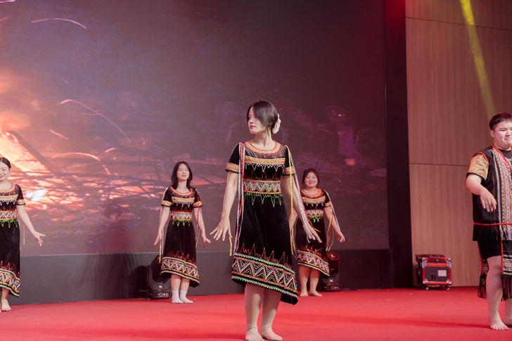 599576271 886572580534538 5171610782197826509 n