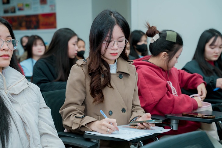 615214485 917673900828272 827410699695726049 n