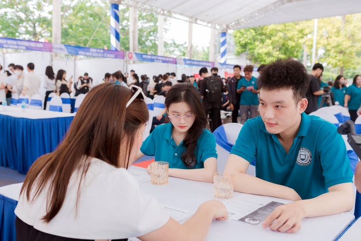 From lecture halls to enterprises: Wide career opportunities for East Asia University of Technology students