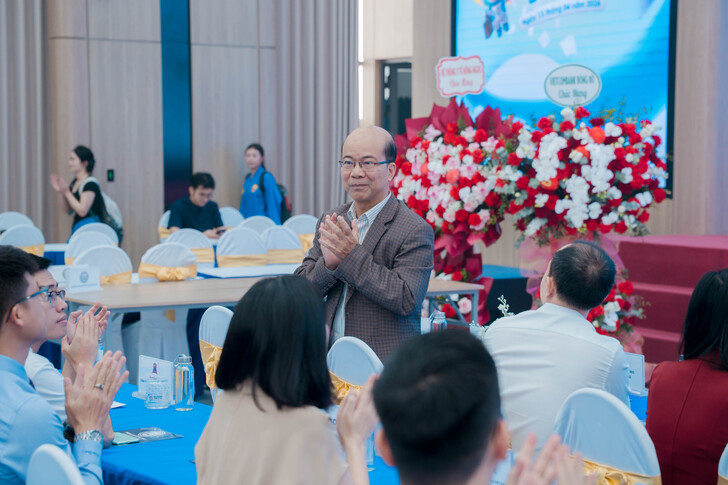 FESTIVAL TUYỂN DỤNG EAUT 2026: CẦU NỐI VỮNG CHẮC GIỮA NHÀ TRƯỜNG VÀ DOANH NGHIỆP, MỞ RA HÀNG TRĂM CƠ HỘI VIỆC LÀM CHO SINH VIÊN 12 A7R00039