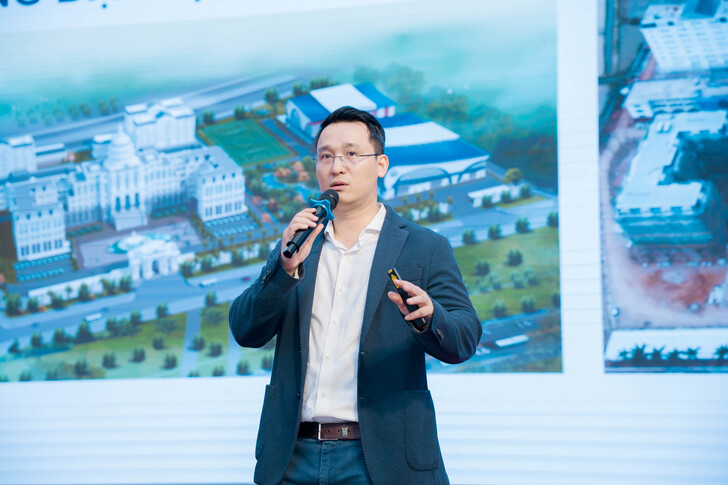 FESTIVAL TUYỂN DỤNG EAUT 2026: CẦU NỐI VỮNG CHẮC GIỮA NHÀ TRƯỜNG VÀ DOANH NGHIỆP, MỞ RA HÀNG TRĂM CƠ HỘI VIỆC LÀM CHO SINH VIÊN 2 A7R00139