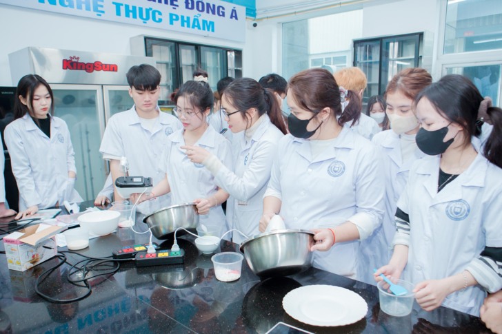 Lợi thế khi theo học ngành Công nghệ thực phẩm tại Đại học Công nghệ Công Á