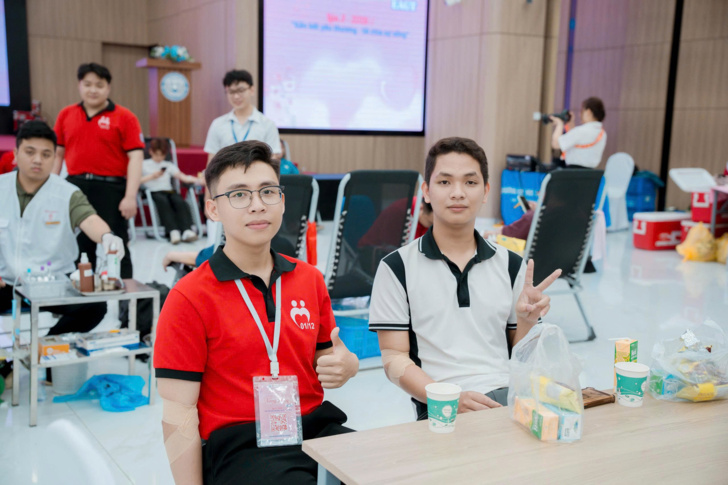 z7679447215789 870fd1ca7aef4d7bd59a4a824657d545