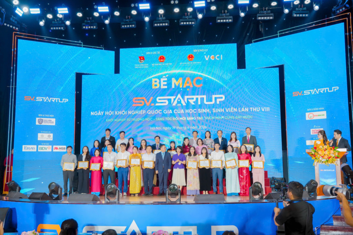 z7742031529199 c374714ef177449e94d2f7bfa812b18b