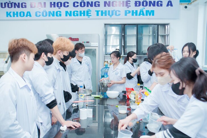 Sinh viên cần chuẩn bị những gì để thích nghi với ngành Công nghệ thực phẩm thời AI