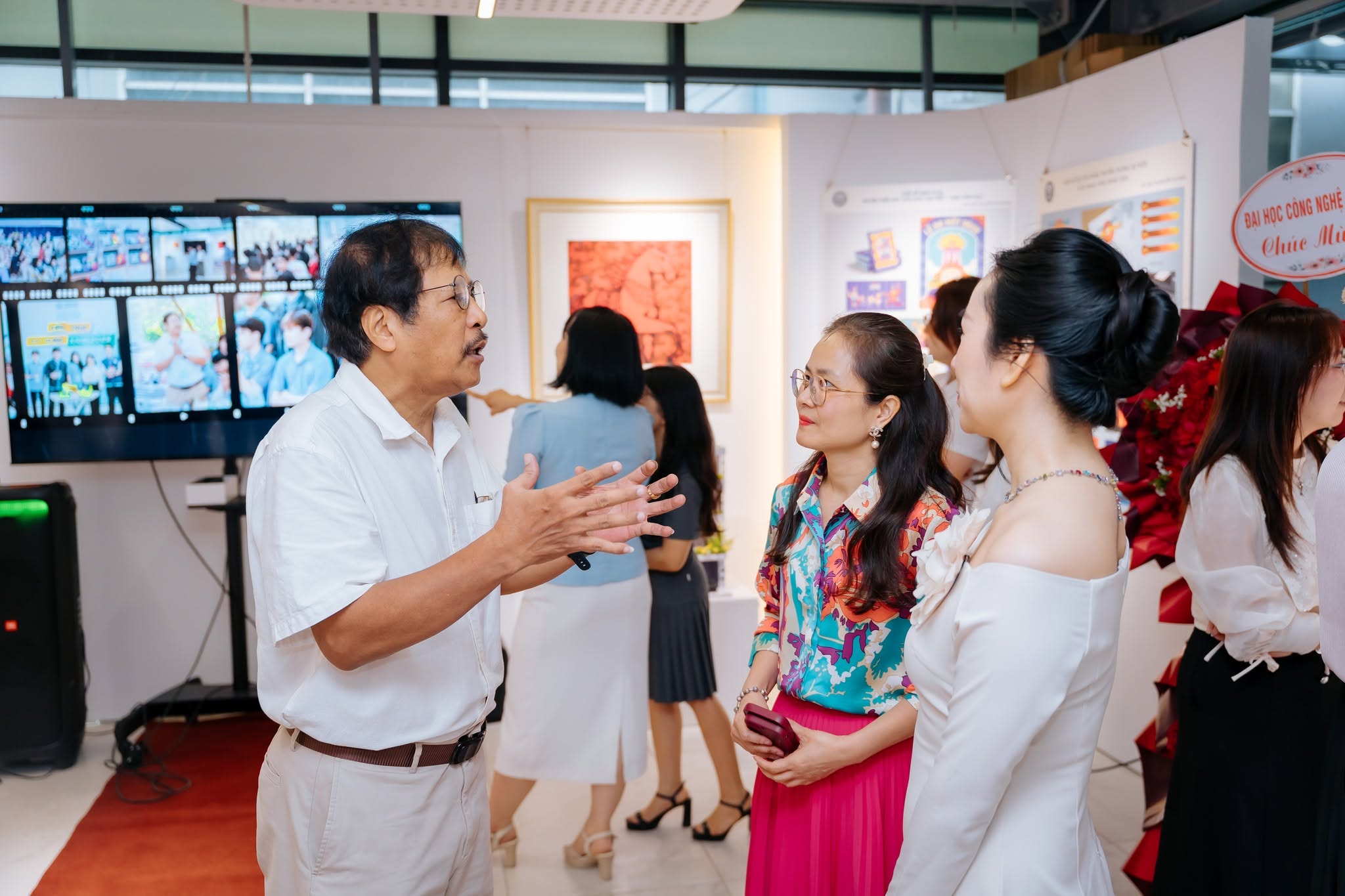 EAUT khai trương Phòng Triển lãm sáng tạo