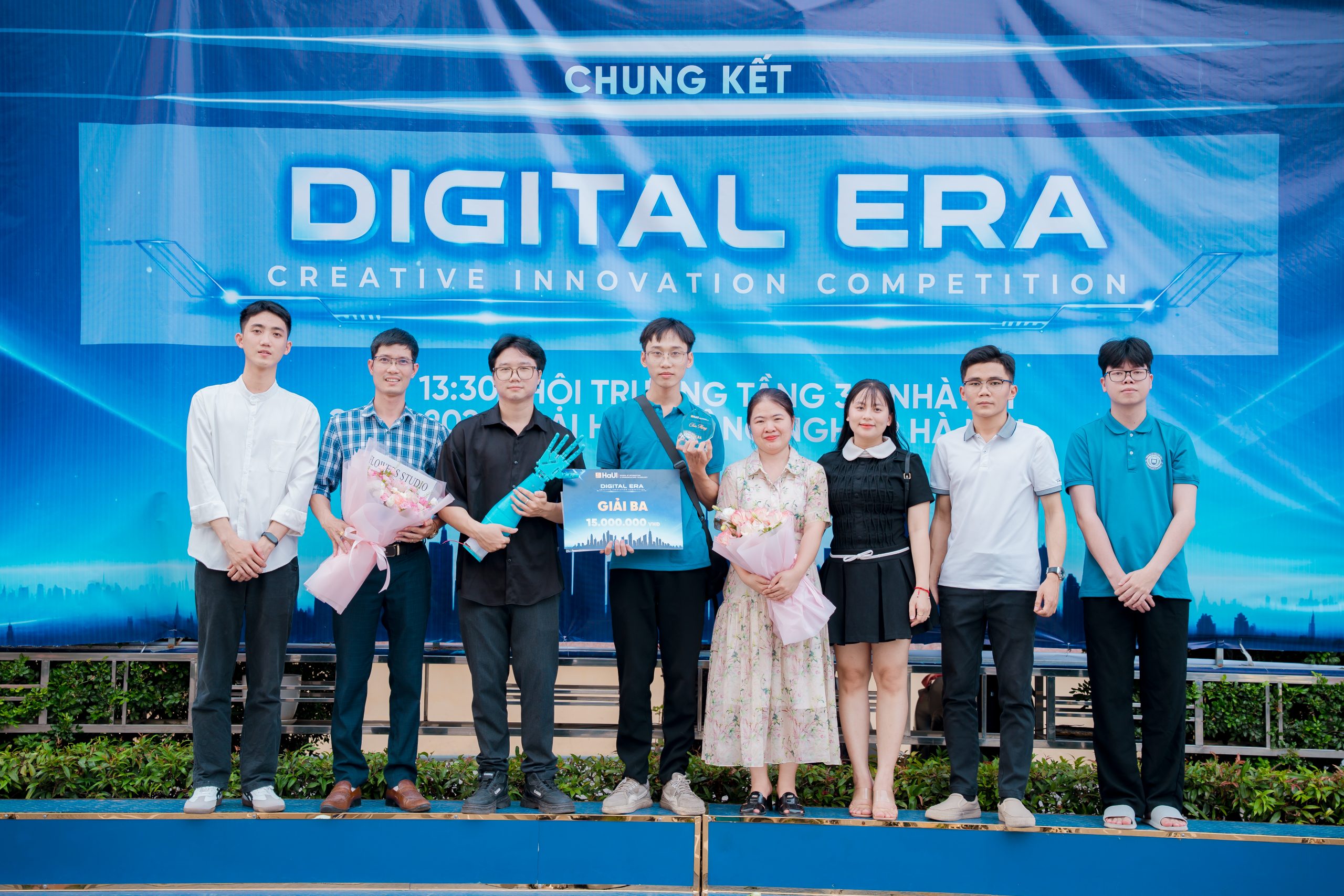 KHOA CNTT XUẤT SẮC ĐẠT GIẢI BA TẠI CUỘC THI DIGITAL ERA CREATIVE INNOVATION COMPETITION 2026