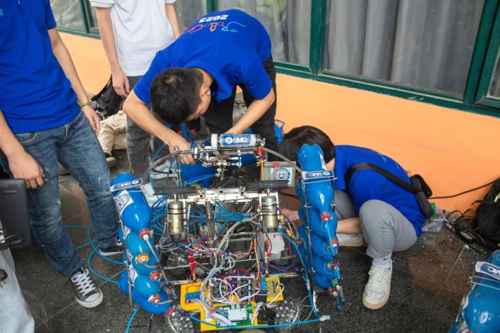 From Traditional Mechanical Engineering to Smart Manufacturing: How Is Mechanical Manufacturing Engineering Evolving? 6 Opportunities for Students in the Era of Smart Manufacturing