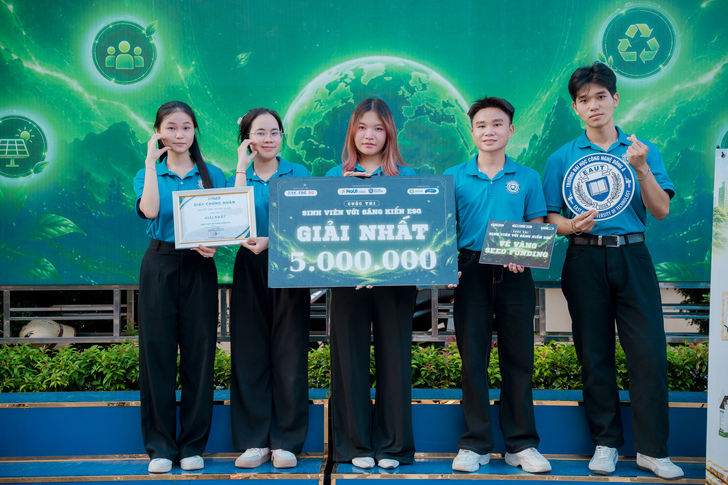 OKIOGEN EAUT xuất sắc giành Giải Nhất cuộc thi Sinh viên với sáng kiến ESG 2026 1 A7400715