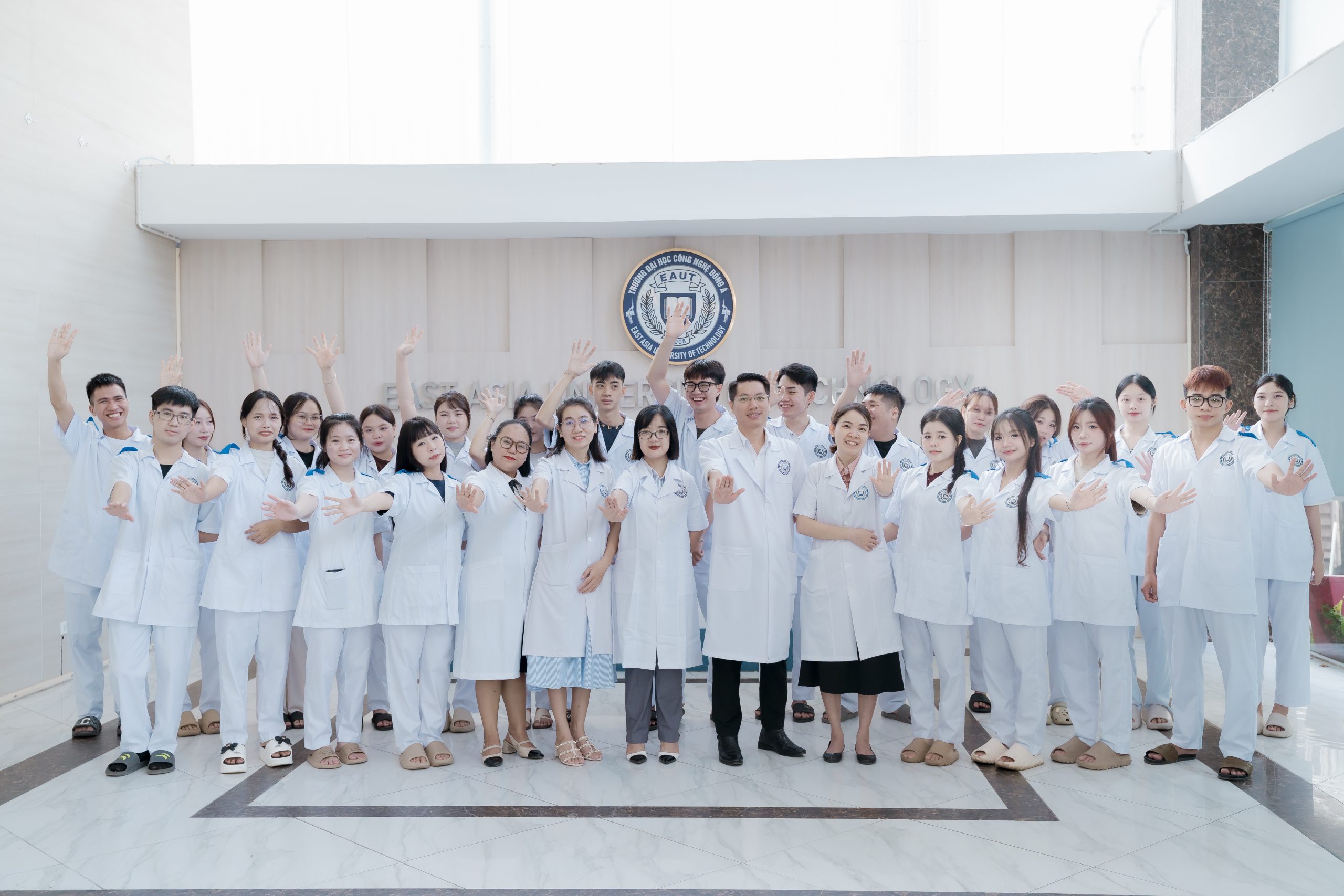 NGÀNH ĐIỀU DƯỠNG CÓ KHÓ KHÔNG?
