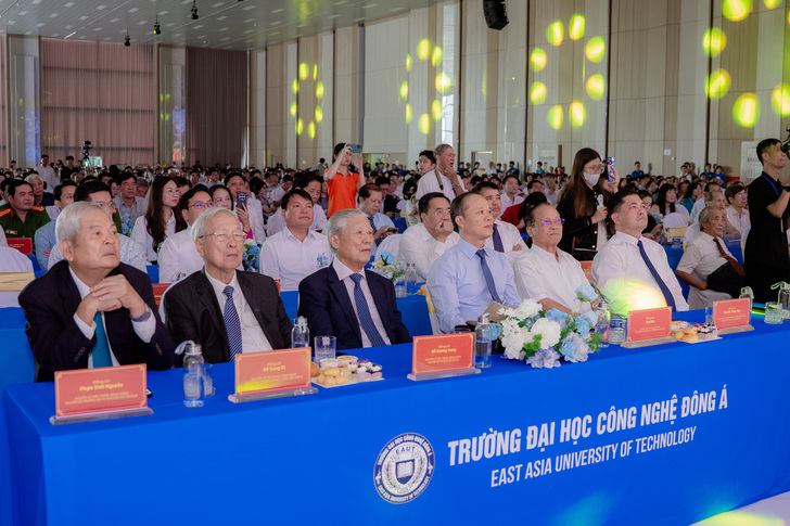 TRƯỜNG ĐẠI HỌC CÔNG NGHỆ ĐÔNG Á: LỄ KHÁNH THÀNH CƠ SỞ BẮC NINH - DẤU MỐC MỚI TRÊN HÀNH TRÌNH PHÁT TRIỂN 2 truong-dai-hoc-cong-nghe-dong-a-le-khanh-thanh-co-so-bac-ninh-dau-moc-moi-tren-hanh-trinh-phat-trien