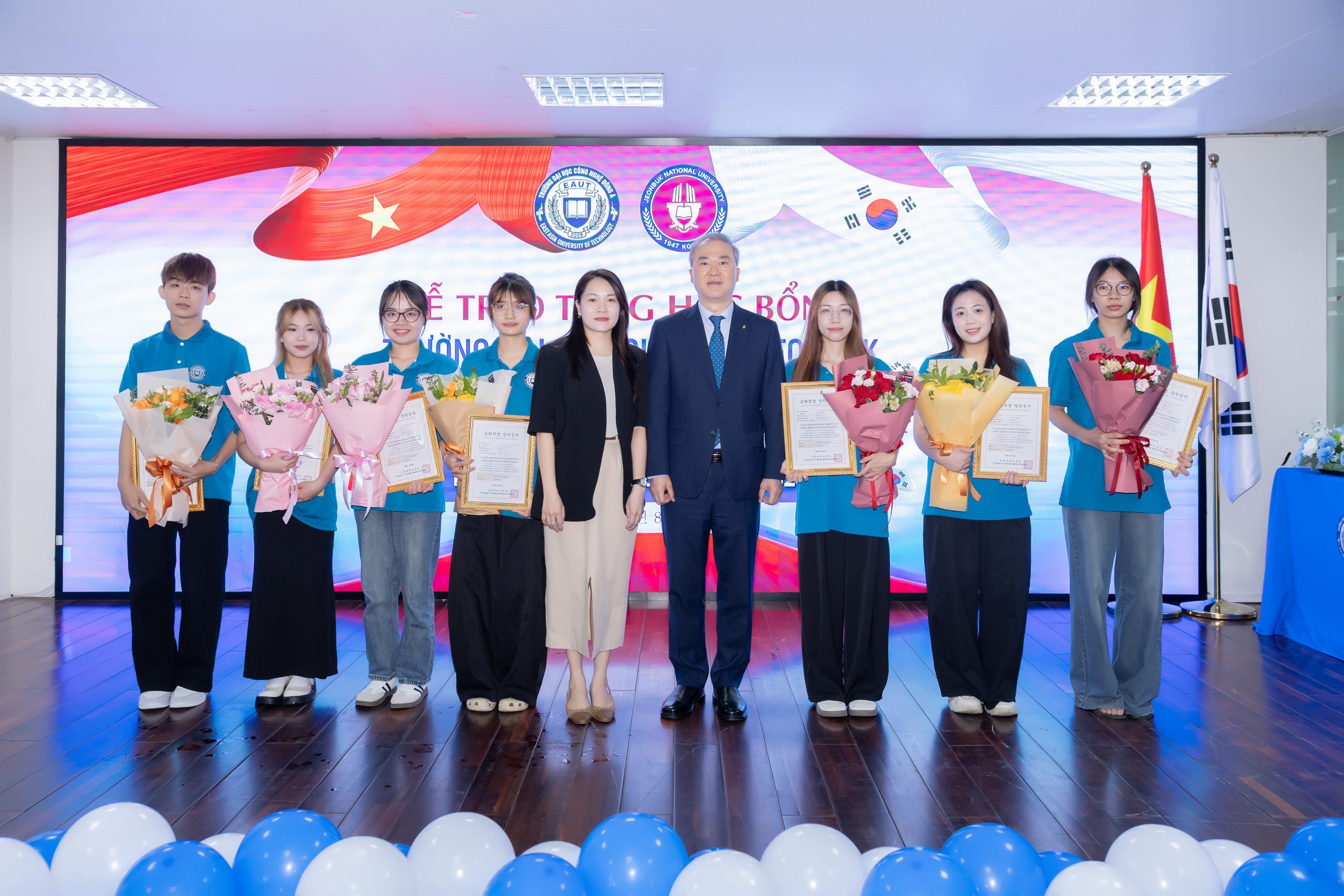 TRƯỜNG ĐẠI HỌC CÔNG NGHỆ ĐÔNG Á KÝ KẾT HỢP TÁC VỚI ĐẠI HỌC QUỐC GIA JEONBUK, KHAI TRƯƠNG VĂN PHÒNG TUYỂN SINH